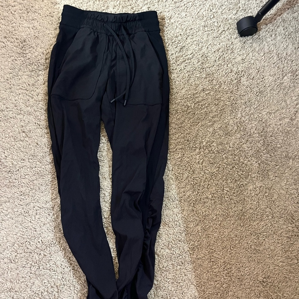 lulu joggers